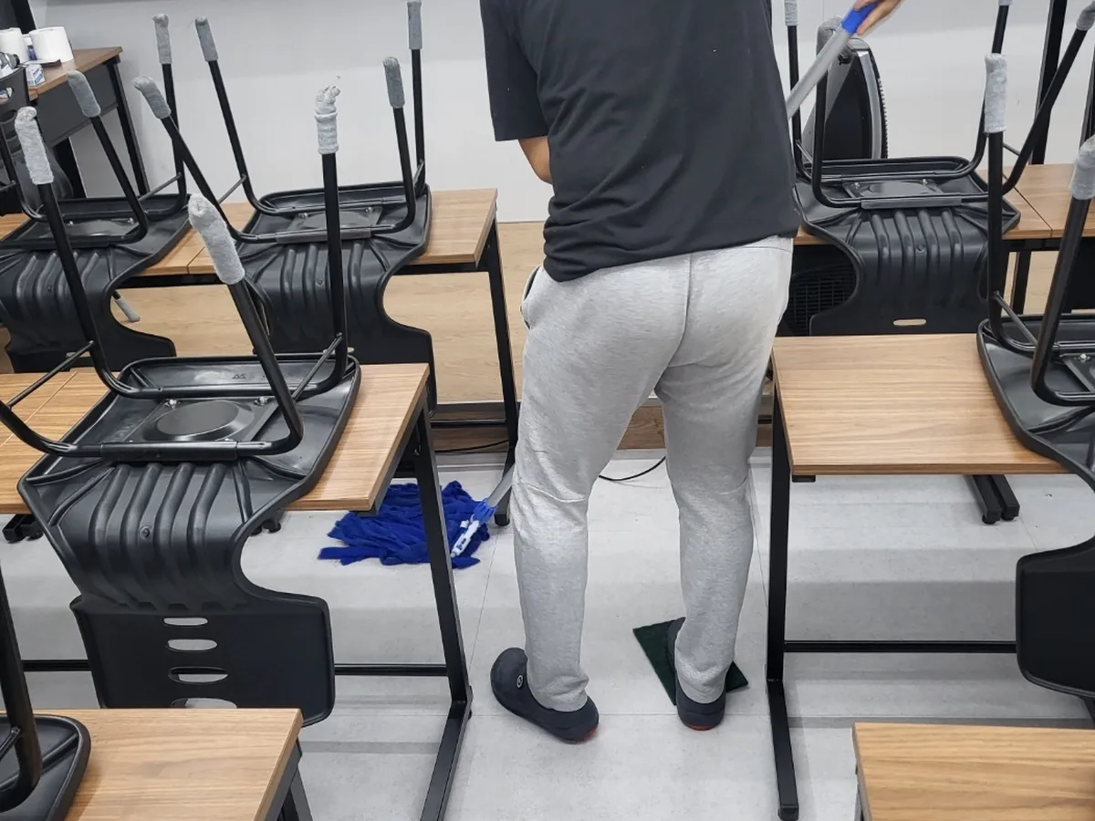 거제시 아주동 스터디카페 운영실·미팅룸 위생청소 사례 - 행진크린