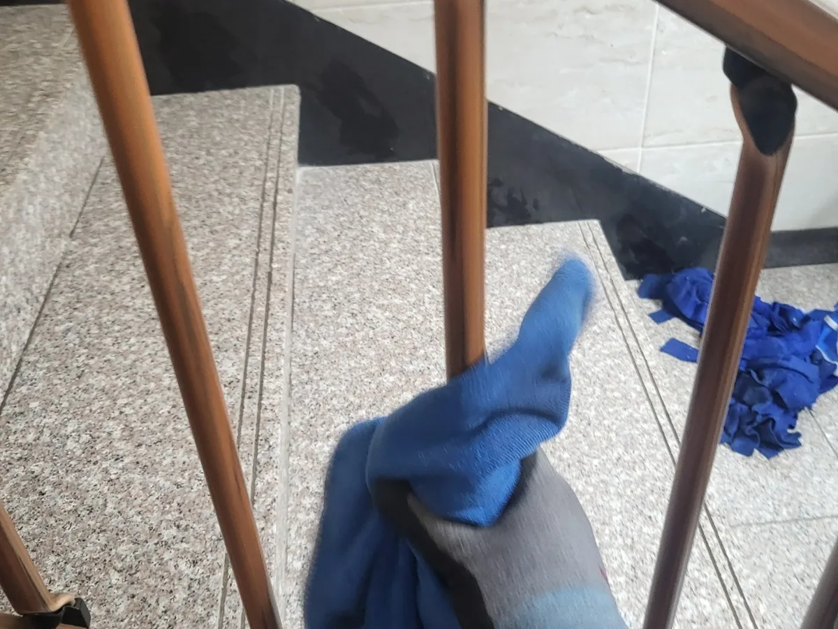 거제시 아주동 빌라 난간·손잡이 위생청소 사례 - 행진크린